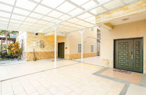 Annan District House | 262 m² House ∙ 3 bedrooms ∙ 12 guests
