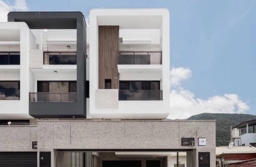 Puli Hotel | 265 m² Motel ∙ 4 bedrooms ∙ 16 guests