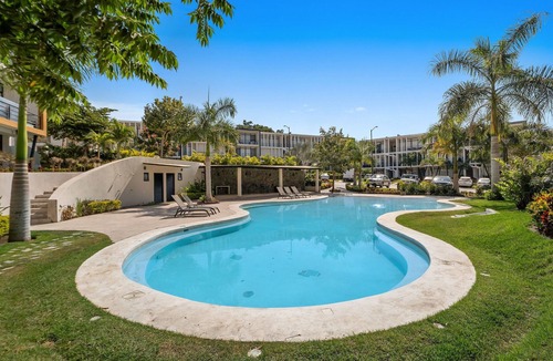 Mezcales House | 2BR Ground Floor + Balcony Pool Beach 15 min away