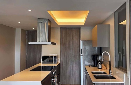 Financial District House | 2BR Guadalajara retreat w/gym & pool