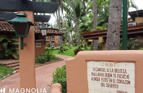 South Hotel Zone Villa | 2br handwritten Suite oceanfront in Puerto Vallarta, Los Tules Condominium.
