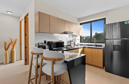 Las Mojoneras Apartment | 2BR Pool King Bed Parking