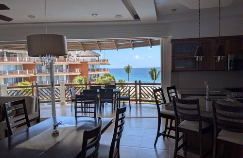 Bajos de Chila Apartment | 3 Bdm 2 Storey Penthouse Palapa Ocean View