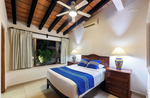 Romantic Zone Resort | 3-bedroom Penthouse in charming Puerto Vallarta