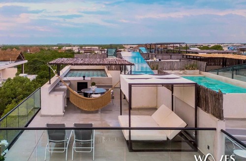 Zama Villa | 3 bedroom Penthouse Private Rooftop Pool