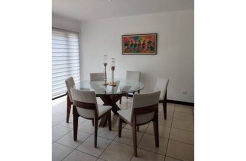 Zona 16 House | 3-bedroom residential home w/on-premises parking