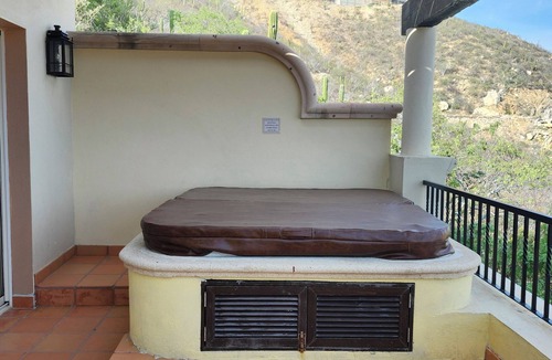 Paraiso Escondido Villa | 3-bedroom villa in superb Cabo San Lucas with AC, pool, & WiFi