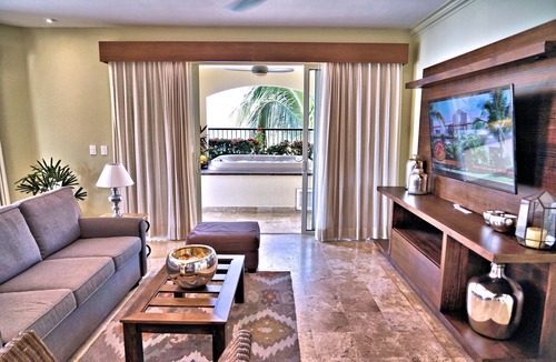 Flamingos Resort | 3 BR LUXE!