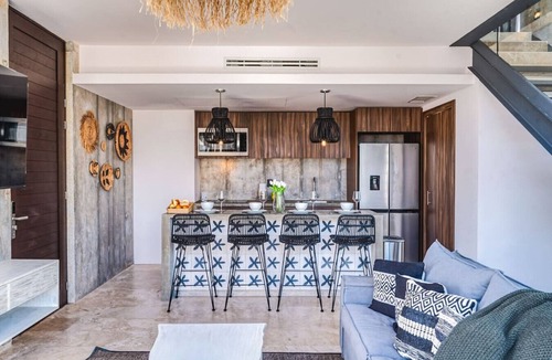 Zama Condo | 3 Level Heaven PH w Private Jacuzzi | Big Gym Access