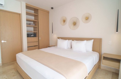 Downtown Hotel | 3 Mins to Frida Kahlo Museum | 3 Pet Friendly Units w/Kitchen + Rooftop Pool