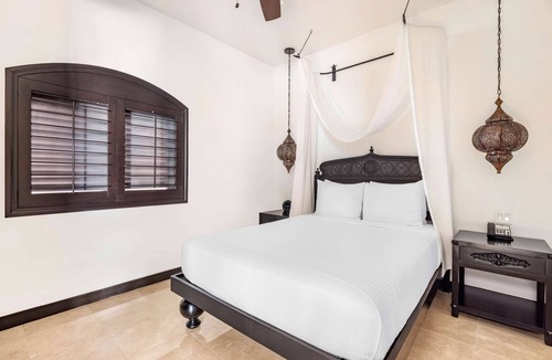 Zona Hotelera Hotel | 3 Relaxing 2BR Suites w/Sea View & Full Kitchen – Near Estero San José Trails