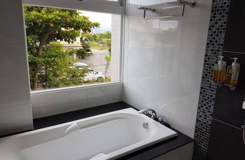 Wujie Hotel | 300 m² Motel ∙ 4 bedrooms ∙ 12 guests