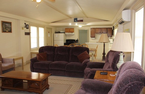 Port Mansfield Condo | 309 S. Shore B - Great, spacious cottage with plenty of parking!