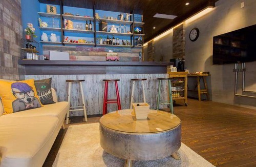 Dongshan Hotel | 36 m² Motel ∙ 127 guests