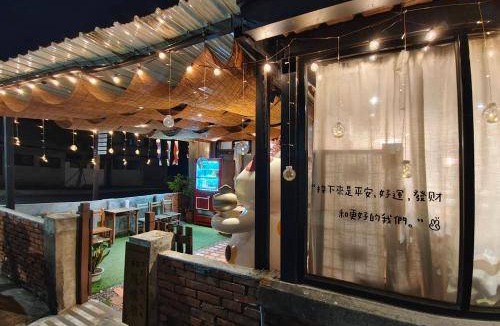 Fengshan District Hostel | 38 m² Hostel ∙ 4 guests