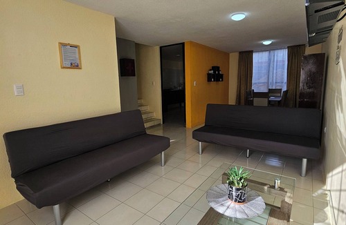 Tehuacan House | 4-bedroom family home with parking and 2.5 baths