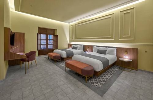 Centro Historico Hotel | 4 Spacious Units Steps From Yucatán Adventures | Rooftop Pool Onsite