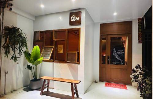 Donggang Hotel | 40 m² Motel ∙ 4 guests