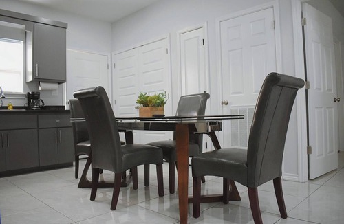 Weslaco Apartment | 40 Min from South padre Island -10 min to Mercedes