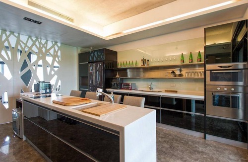 Wujie Hotel | 400 m² Motel ∙ 6 bedrooms ∙ 12 guests
