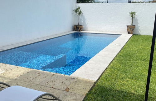 Chiconcuac House | 450 sqm house with heated pool, 3 bedrooms and beautiful garden.
