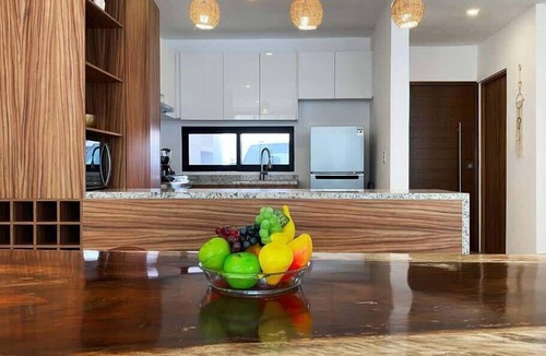 Villa Juarez House | 4BR House · Sleeps 12 · Shared Pool · Playa