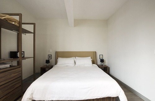 Anahuac Apartment | 4Px Eco friendly Apartment with trendy Rooftop! (G)