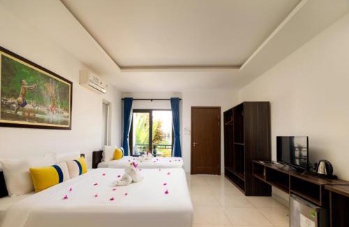 Cam Thanh House | 5 Coconut Villa