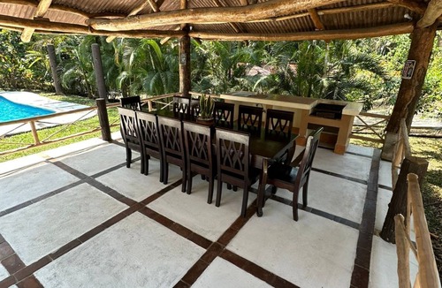 San Martin Zapotitlan House | 5 minutes away from the IRTRA theme parks! Ideal house with private pool.