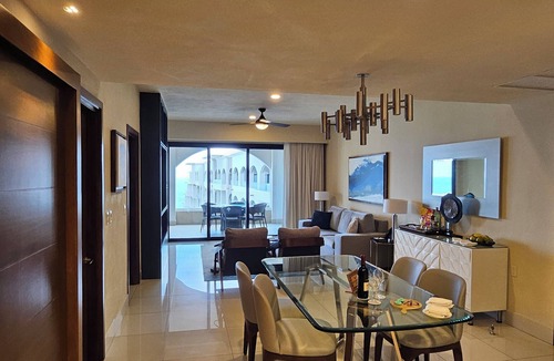 Palmilla Resort | 5-Star Elite Ocean View Residence 2 BD @ Villa La Valencia - Fun Lazy River