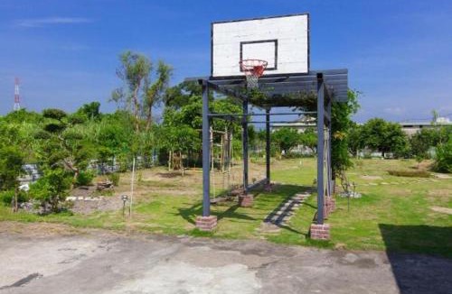 Dongshan House | 512 Huts Homestay