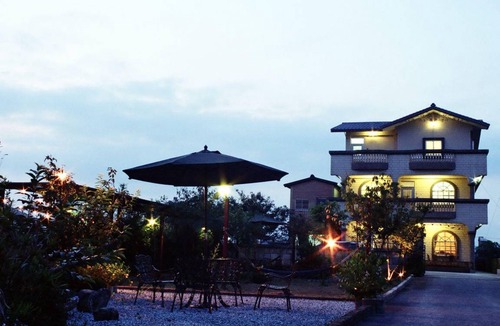 Luodong Hotel | 52 m² Motel ∙ 2 bedrooms ∙ 8 guests