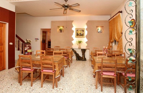 Luodong Hotel | 52 m² Motel ∙ 2 bedrooms ∙ 8 guests