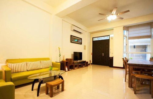 Hualien City Centre Hotel | 55 m² Motel ∙ 4 bedrooms ∙ 127 guests