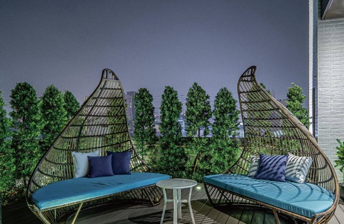 West Central District Hotel | 60 m² Hotel ∙ 8 guests