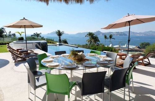 Las Brisas Villa | 7BR Villa with Private Pool & Spectacular Views