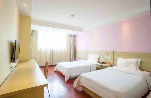 Kunshan Hotel | 7Days Inn Kunshan Huaqiao Metro Station