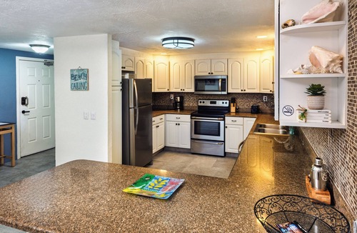 Colonia Andres Condo | 7th-Floor Oceanfront Oasis: 4BR/4BA, Dive Pier & Walk to Town!