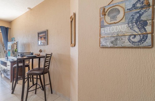 Sandy Beach Condo | 81 m² Condo ∙ 1 bedroom ∙ 4 guests