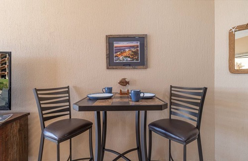 Sandy Beach Condo | 81 m² Condo ∙ 1 bedroom ∙ 4 guests