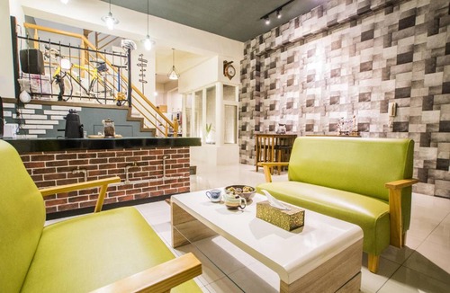 Taitung Hotel | 89 m² Motel ∙ 14 guests
