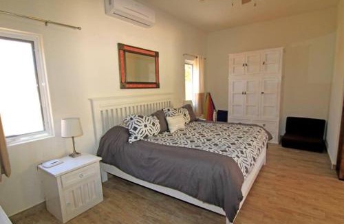 Cerritos Apartment | 8AP Beautiful 1st Floor Condo, Pool Side, Cerritos