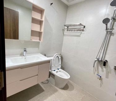 Long Bien House | 90 Hoàng Như Tiếp