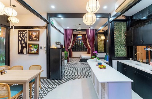 Hoi An City Centre Cottage | A cozy private villa with a pool and kitchen for couple