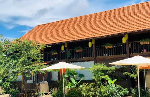 Kon Plong Hotel | A Hùng Home & Restaurant