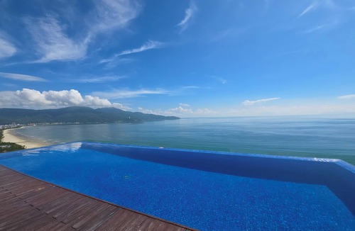 Son Tra Apartment | A La Carte Danang Beach Apartment