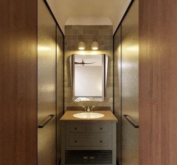 Thuy Xuan Hotel | A Stay In Bàu Vá