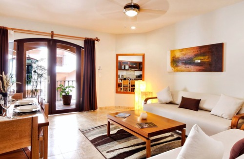 Downtown Condo | Acanto Condominium 2BR pool steps to beach, breakfast, Centro Playa del Carmen