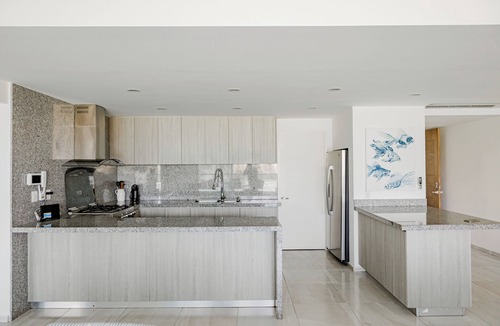 Diamante Apartment | ACAPULCO RESIDENCES WITH GOLF VIEWS