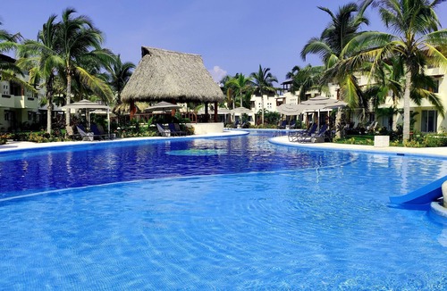 Puente del Mar House | Acapulco's House with 3 gigant pools, massive gardens and 3 besrooms